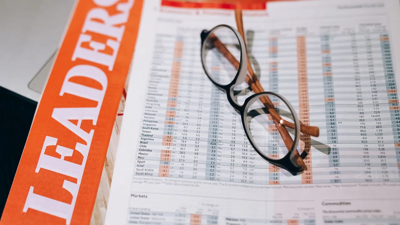 Traduire les plafonds et forfaits en montant remboursé concret pour une paire de lunettes.